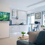 Apartment Prestigious 2p - 10 Min Near Beaches - Air Conditioning - Garage Antibes