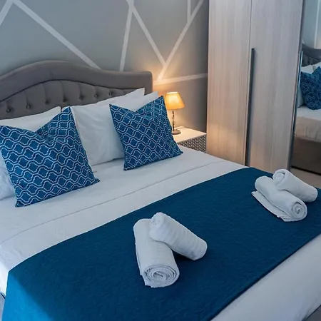 Prestigious 2p - 10 Min Near Beaches - Air Conditioning - Garage